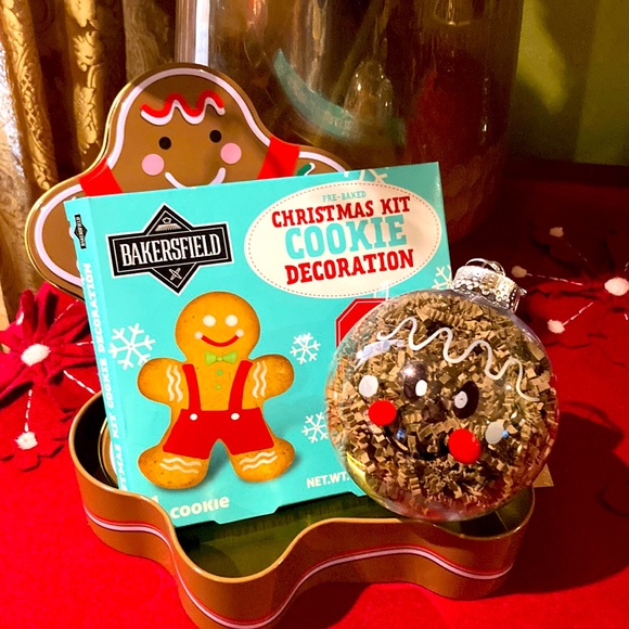 Gingerbread gift tin filled with cookie decorating kit & hand painted ornament. - Picture 1 of 5